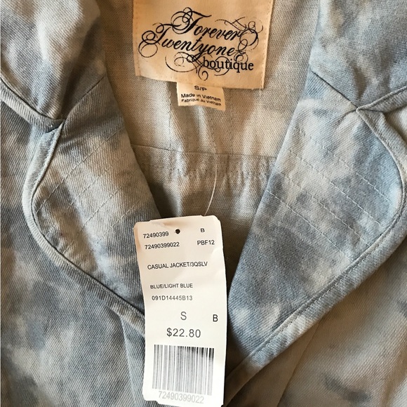 Forever 21 Tie Dye Cropped Denim Jacket - Size Small - NWT - Picture 2 of 4